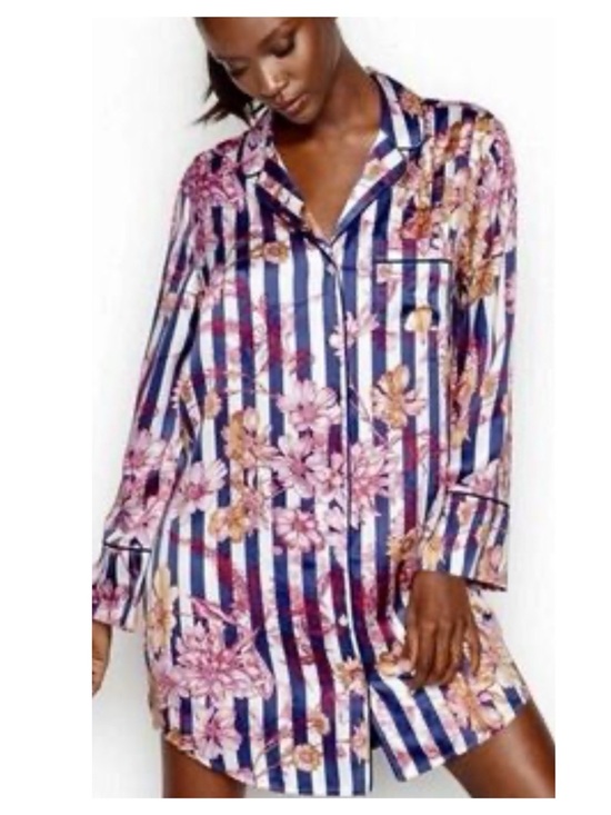 Victoria's Secret Other - Victoria's Secret Pink Floral Navy Striped Longline Button-Down Sleeve Shirt XS